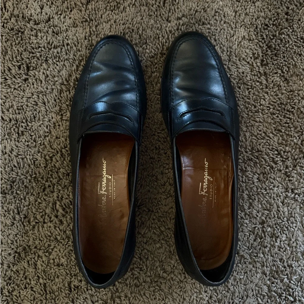 Salvatore Ferragamo Penny Dress Loafer, Size 10 - Black - Picture 2 of 10